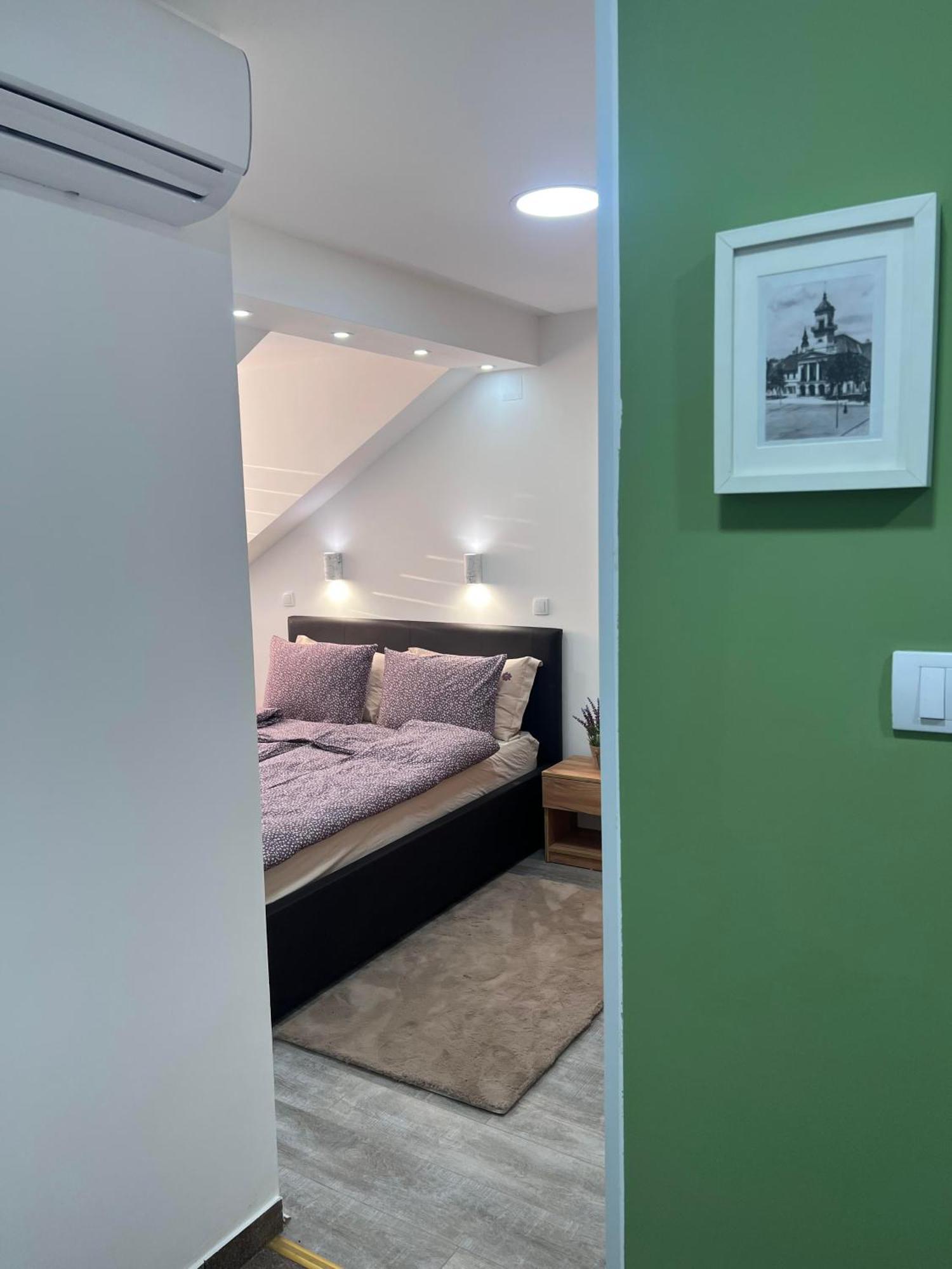 Guest House Lila Сомбор Екстериор снимка