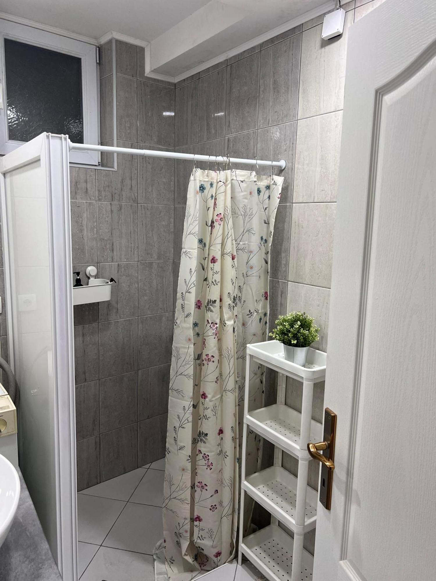 Guest House Lila Сомбор Екстериор снимка