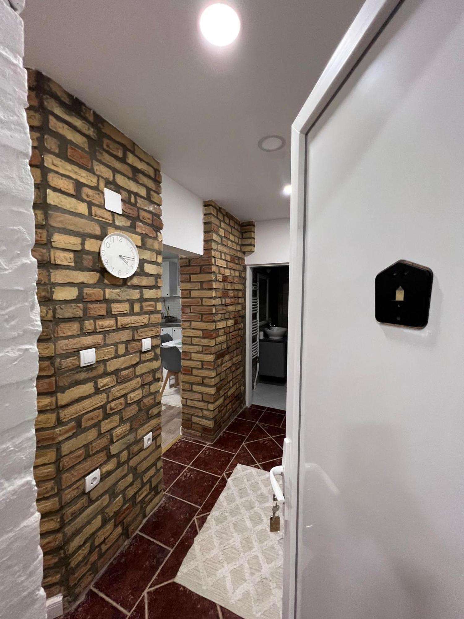 Guest House Lila Сомбор Екстериор снимка