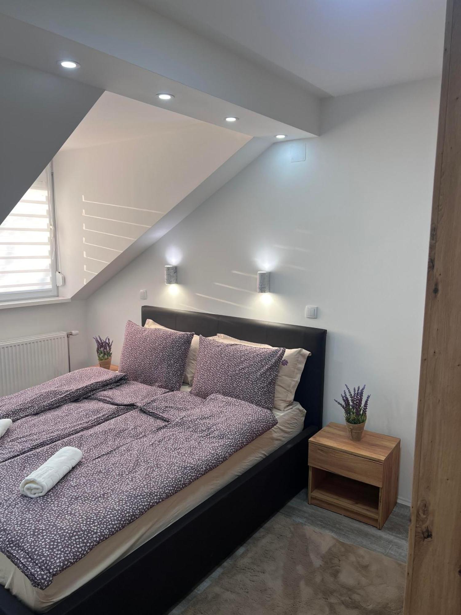 Guest House Lila Сомбор Екстериор снимка