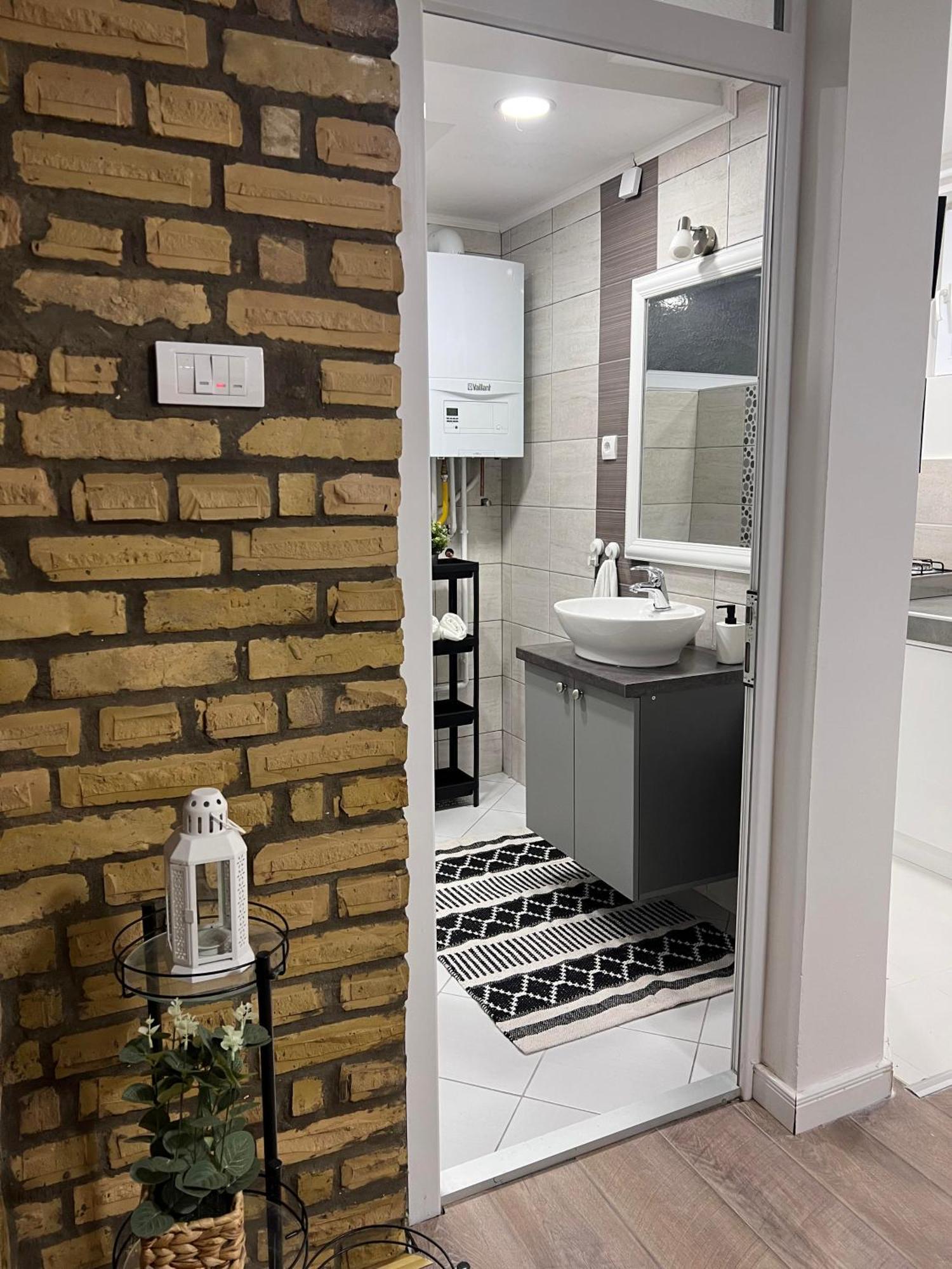 Guest House Lila Сомбор Екстериор снимка