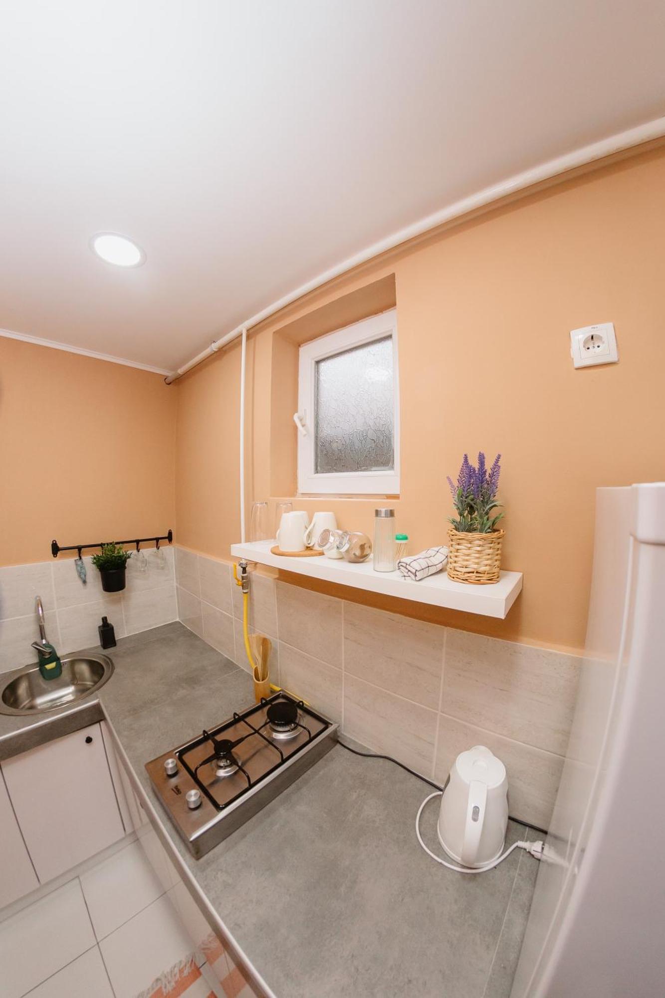 Guest House Lila Сомбор Екстериор снимка