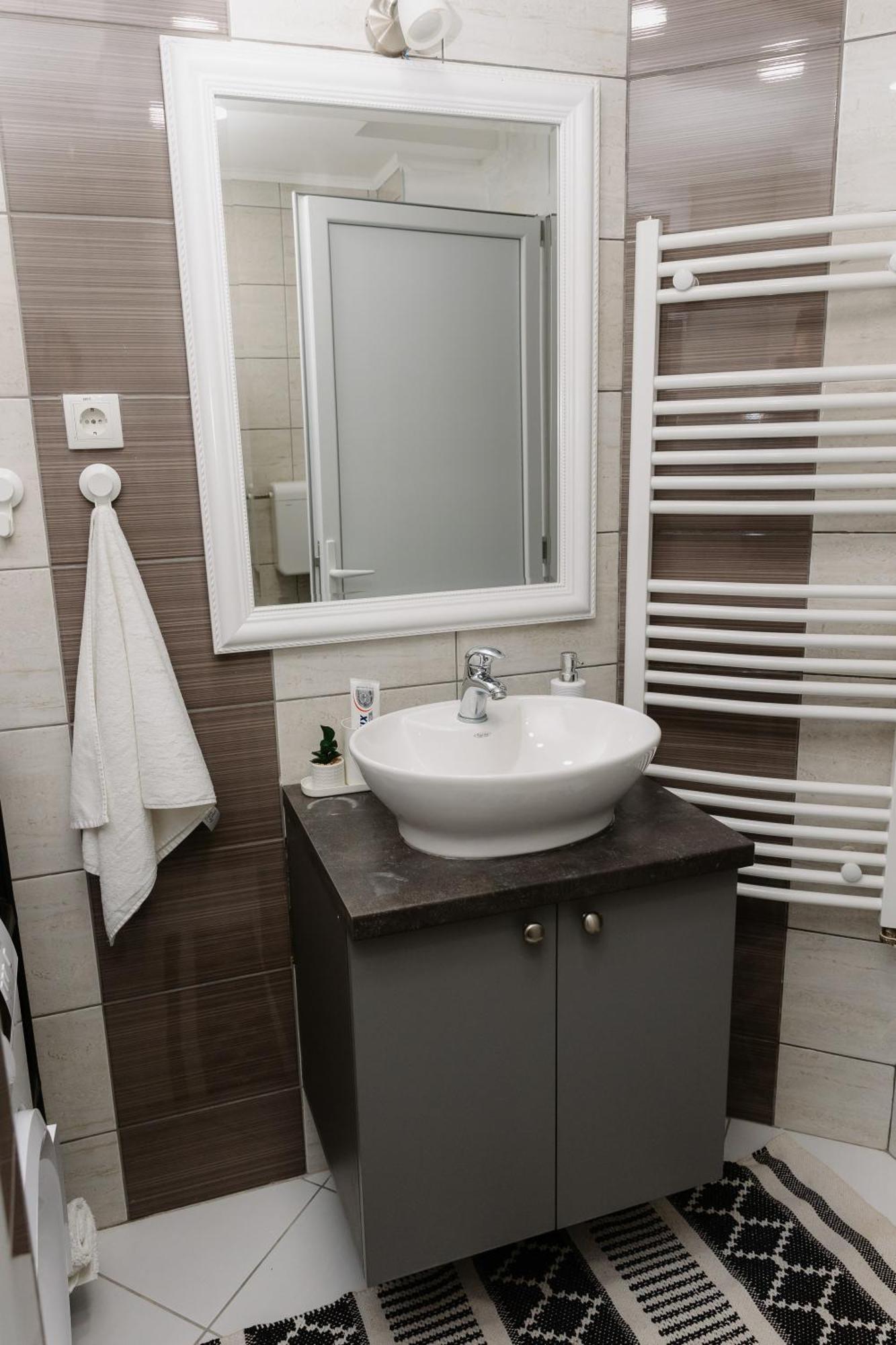 Guest House Lila Сомбор Екстериор снимка