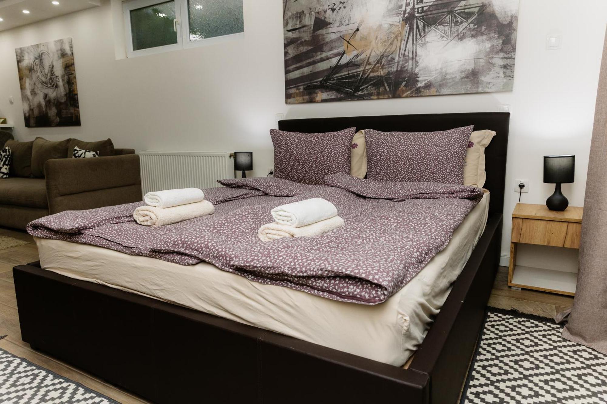 Guest House Lila Сомбор Екстериор снимка